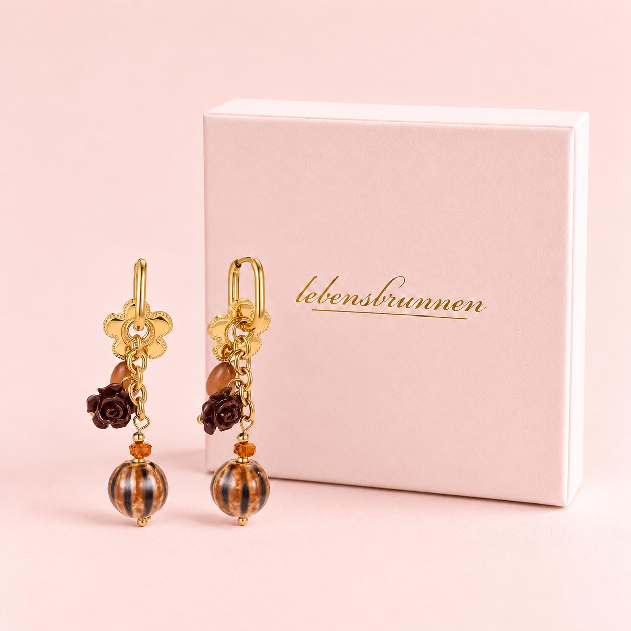 Goldene Blume mit brauner Rose Ohrringe "Herbstrose" mit schönen Details – vergoldet, 54 × 13 mm