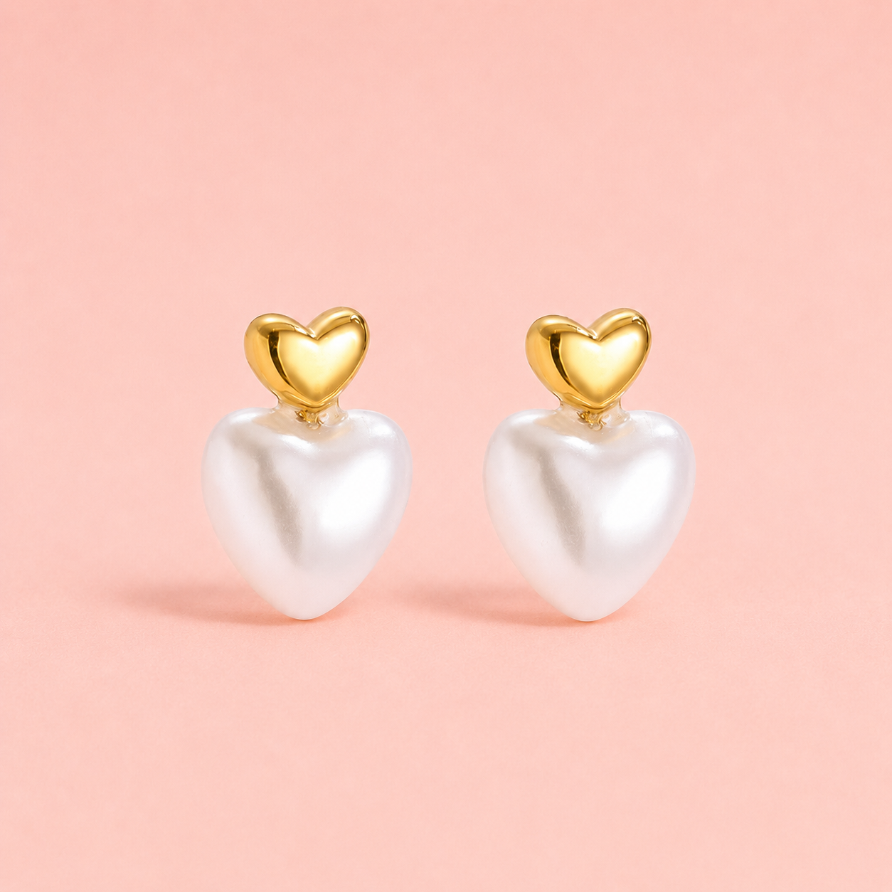 Pearly Heart Ohrringe, Perlen und Herzen - vergoldet, 10mm