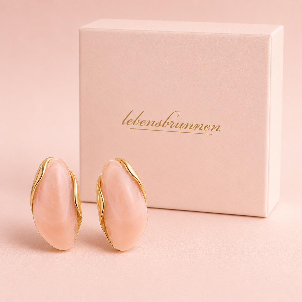 Rosa Resin Ohrstecker – vergoldet, 35 mm
