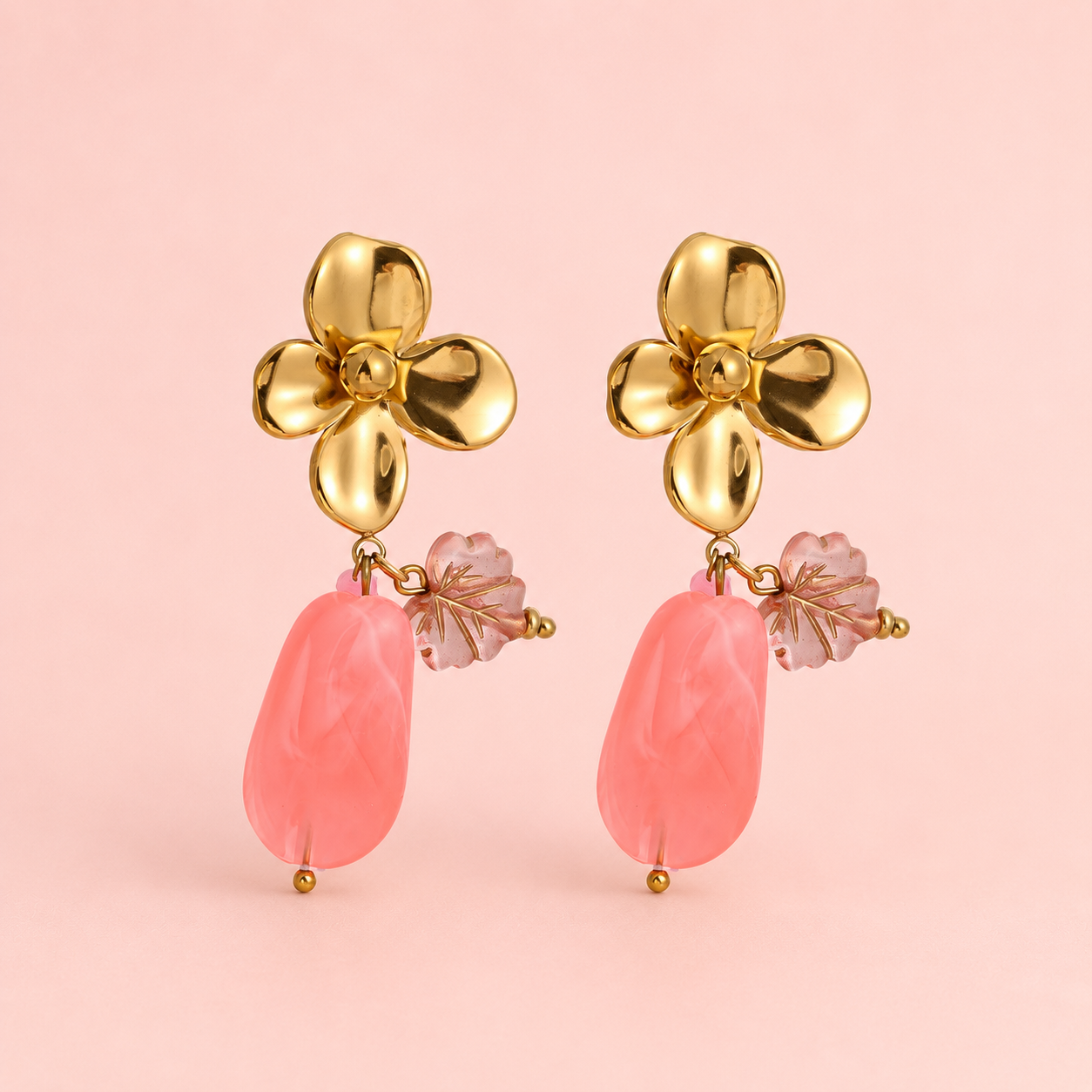 Blumen Ohrringe mit pinken Charms - vergoldet, 55mm