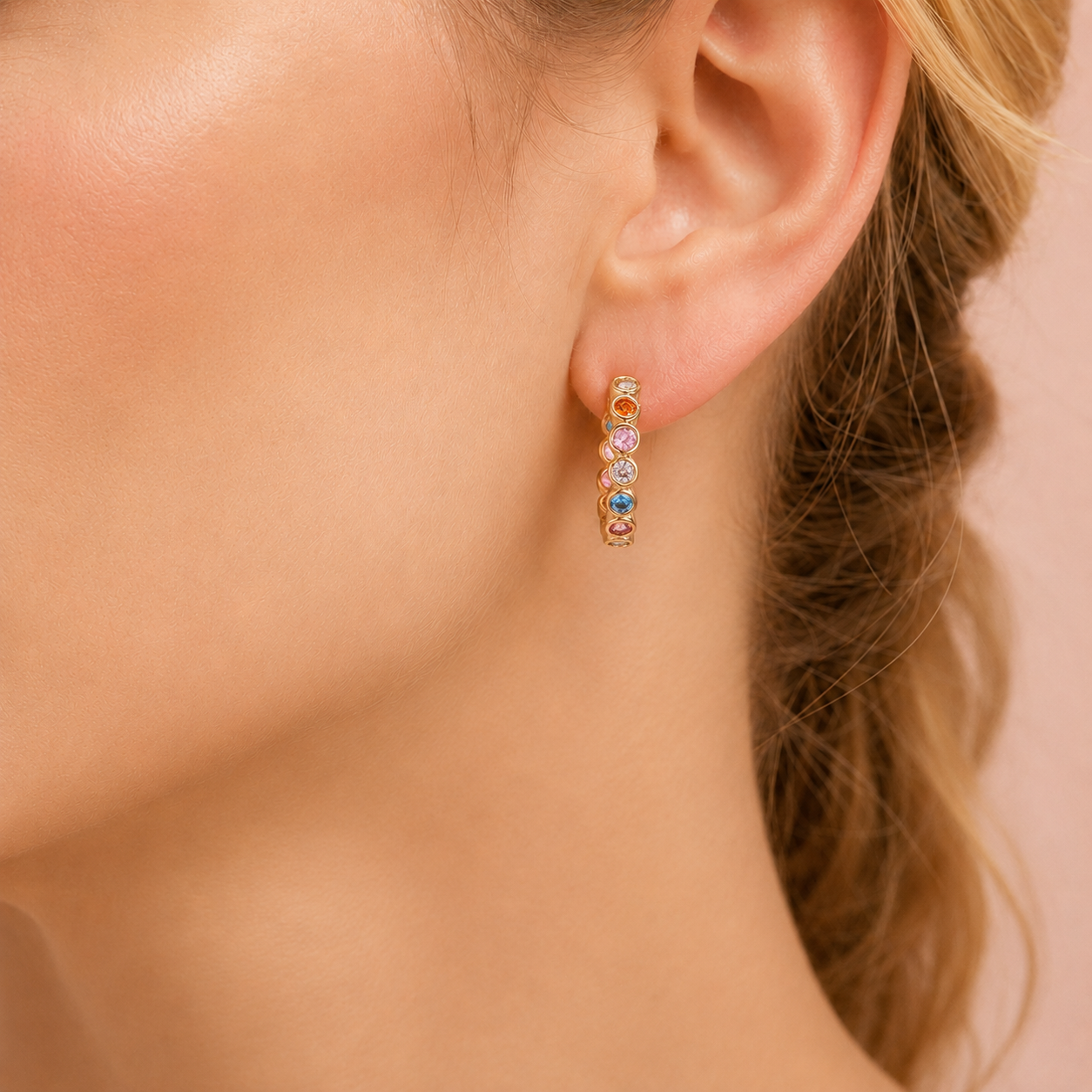 Feine, bunte Zirkonia Creolen – vergoldet, 16 mm